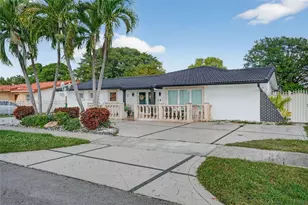 9835 SW 26th Terrace, Miami, FL 33165 - Photo 2