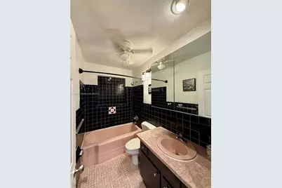 7340 Allen Dr, Hollywood, FL 33024 - Photo 14