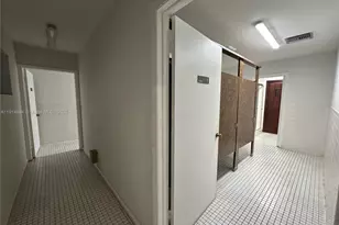 311 SE 3rd St, Dania Beach, FL 33004 - Photo 34
