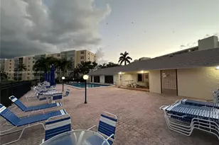 311 SE 3rd St, Dania Beach, FL 33004 - Photo 32