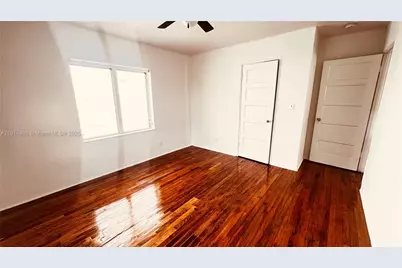 1845 Bay Rd #U, Miami Beach, FL 33139 - Photo 8