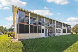 126 Canterbury E, West Palm Beach, FL 33417 - Photo 22