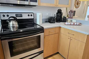 751 Collins Ave, Miami Beach, FL 33139 - Photo 18