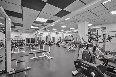 555 NE 15th St #31D, Miami, FL 33132 - Photo 20