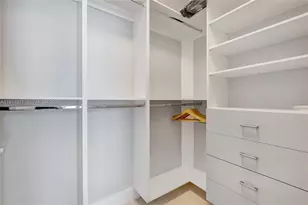 1300 S Miami Ave, Miami, FL 33130 - Photo 32