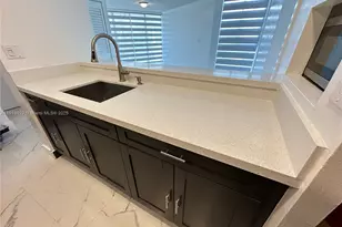 7125 NW 186th St, Hialeah, FL 33015 - Photo 18