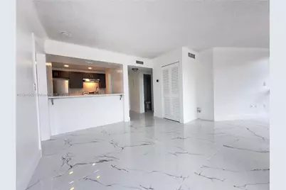 7125 NW 186th St #B311, Hialeah, FL 33015 - Photo 12