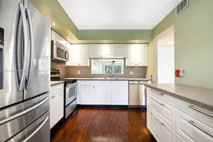 1100 SW 130th Ave, Pembroke Pines, FL 33027 - Photo 2