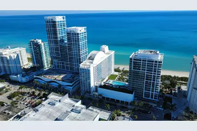 6799 Collins Ave #LPH04, Miami Beach, FL 33141 - Photo 46