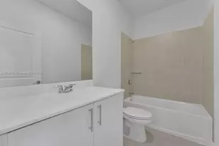 2558 SE 27th Dr, Homestead, FL 33035 - Photo 14