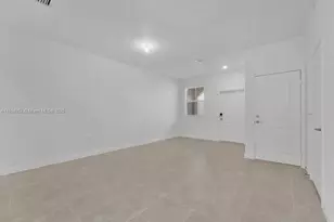 2558 SE 27th Dr, Homestead, FL 33035 - Photo 4