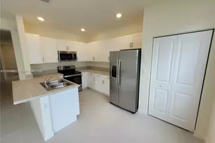 11125 West 33rd Ct, Hialeah, FL 33018 - Photo 10