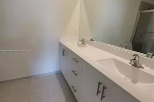 11125 West 33rd Ct, Hialeah, FL 33018 - Photo 16