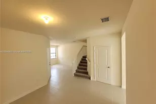 11125 West 33rd Ct, Hialeah, FL 33018 - Photo 4