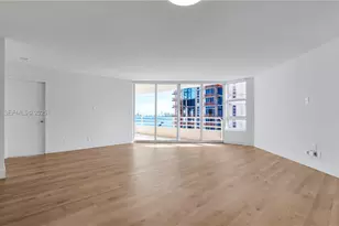 555 NE 34th St, Miami, FL 33137 - Photo 12