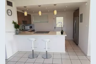 8001 Crespi Blvd #6D, Miami Beach, FL 33141 - Photo 6