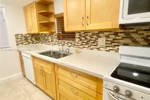 6568 SW 41st Pl, Davie, FL 33314 - Photo 6