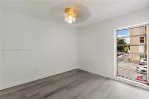 4855 NW 7th St, Miami, FL 33126 - Photo 12