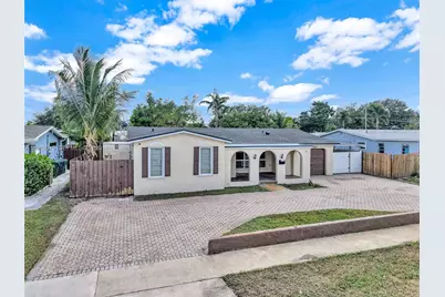 9180 SW 55th St, Cooper City, FL 33328 - Photo 4