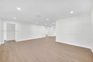 9180 SW 55th St, Cooper City, FL 33328 - Photo 8