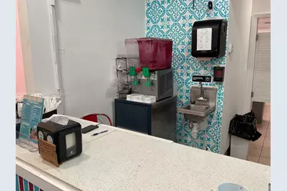 10410 Taft St, Pembroke Pines, FL 33026 - Photo 6