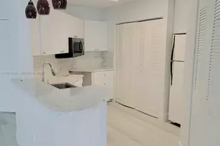 6272 NW 186th St, Hialeah, FL 33015 - Photo 8