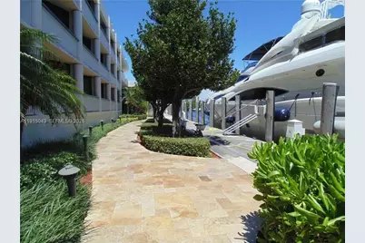 19707 W Turnberry Way #26D, Aventura, FL 33180 - Photo 2