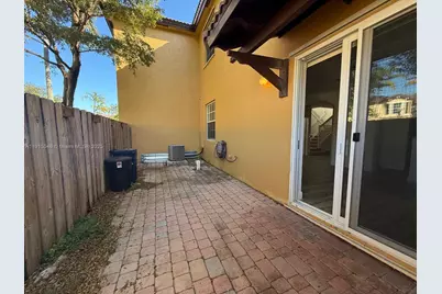 9219 SW 227th St #12, Cutler Bay, FL 33190 - Photo 26
