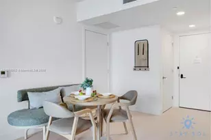 159 NE 6th St, Miami, FL 33132 - Photo 10