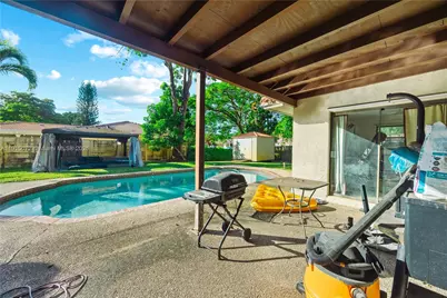 284 NW 92nd Ave, Coral Springs, FL 33071 - Photo 26