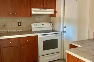 4200 NW 3rd Ct, Plantation, FL 33317 - Photo 2