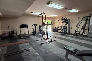 19001 NE 14th Ave, Miami, FL 33179 - Photo 16