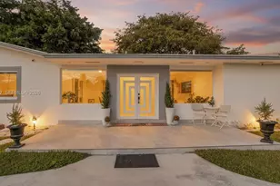 12601 SW 204th St, Miami, FL 33177 - Photo 1