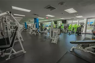 6051 N Ocean Dr, Hollywood, FL 33019 - Photo 22