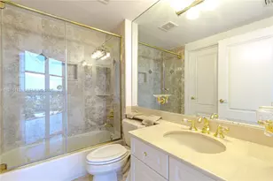 6051 N Ocean Dr, Hollywood, FL 33019 - Photo 20