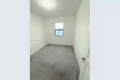 28617 SW 132nd Ct #28617, Homestead, FL 33033 - Photo 4