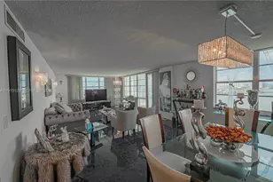 301 174th St, Sunny Isles Beach, FL 33160 - Photo 22