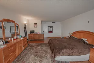 301 174th St, Sunny Isles Beach, FL 33160 - Photo 4