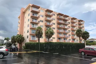 2200 E Hallandale Beach Blvd, Hallandale Beach, FL 33009 - Photo 16