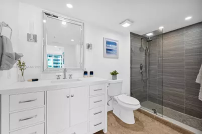 1155 Brickell Bay Dr #2004, Miami, FL 33131 - Photo 32