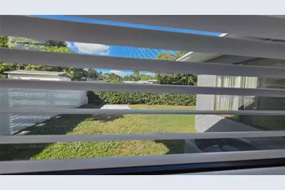 525 NE 132nd Ter #525 y 527, North Miami, FL 33161 - Photo 20