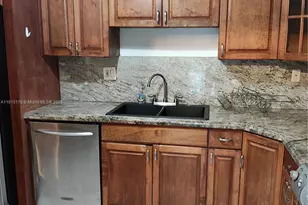 9735 NW 52nd St, Doral, FL 33178 - Photo 1