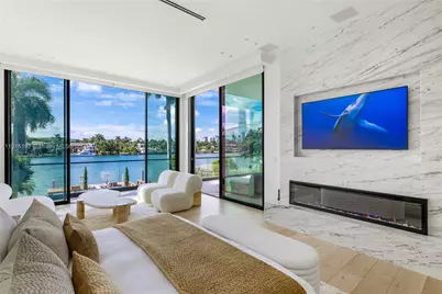94 S Hibiscus Dr, Miami Beach, FL 33139 - Photo 10