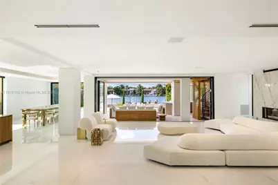 94 S Hibiscus Dr, Miami Beach, FL 33139 - Photo 6