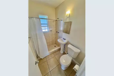 690 NE 85th St #3D, Miami, FL 33138 - Photo 4