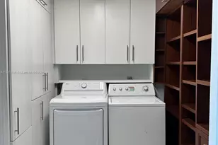 1526 Whitehall Dr, Davie, FL 33324 - Photo 12