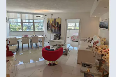801 Brickell Bay Dr #671, Miami, FL 33131 - Photo 12