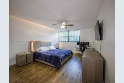 16100 Golf Club Rd #202, Weston, FL 33326 - Photo 24