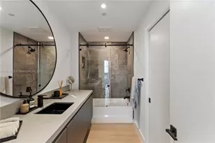 2020 N Bayshore Dr, Miami, FL 33137 - Photo 22