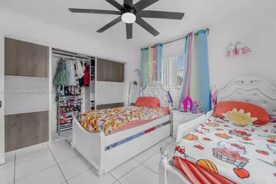 640 NE 168th St, North Miami Beach, FL 33162 - Photo 36